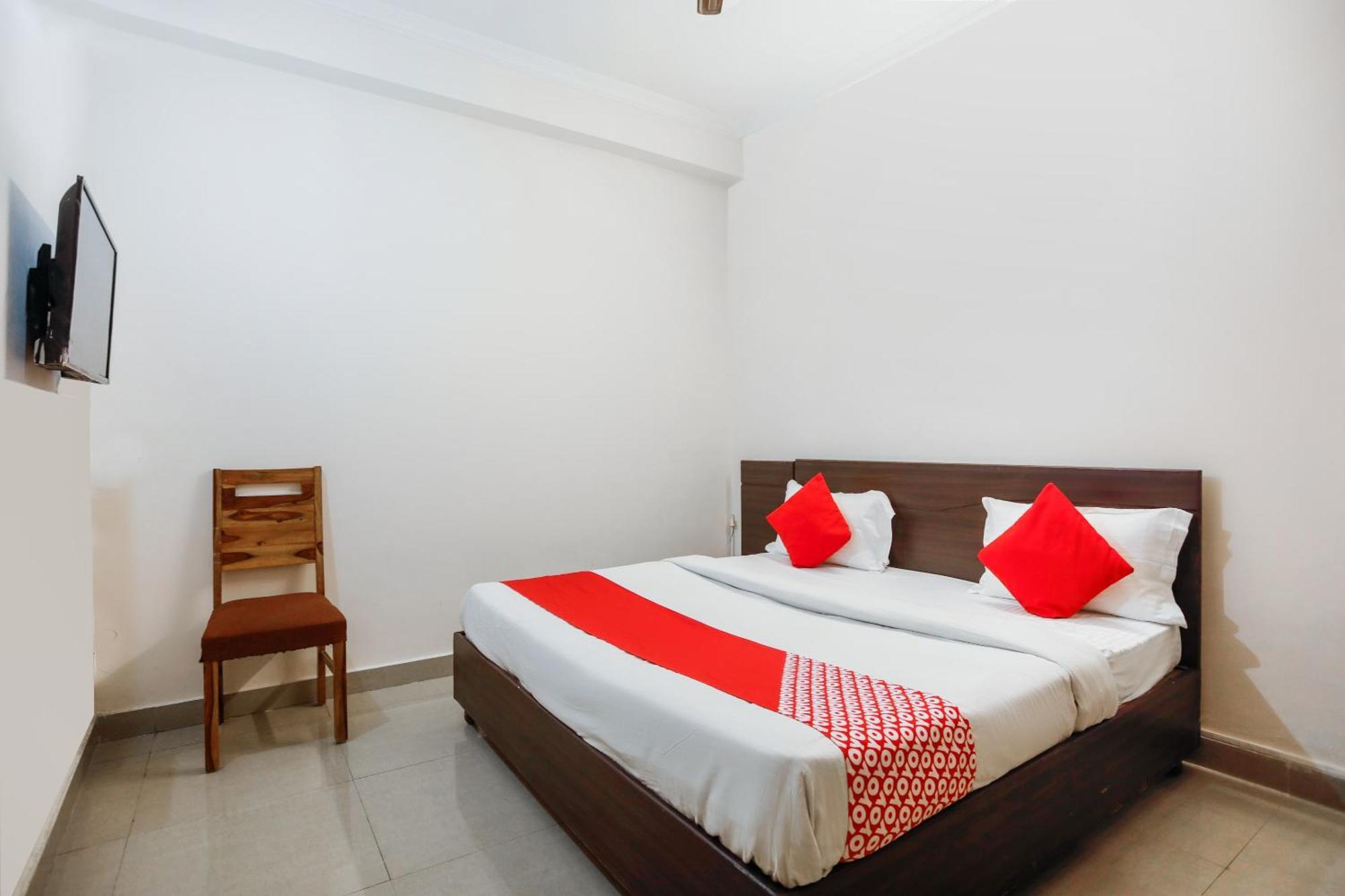 Hotel O Av Residency Near Botanic Garden Of Indian Republic Noida Buitenkant foto