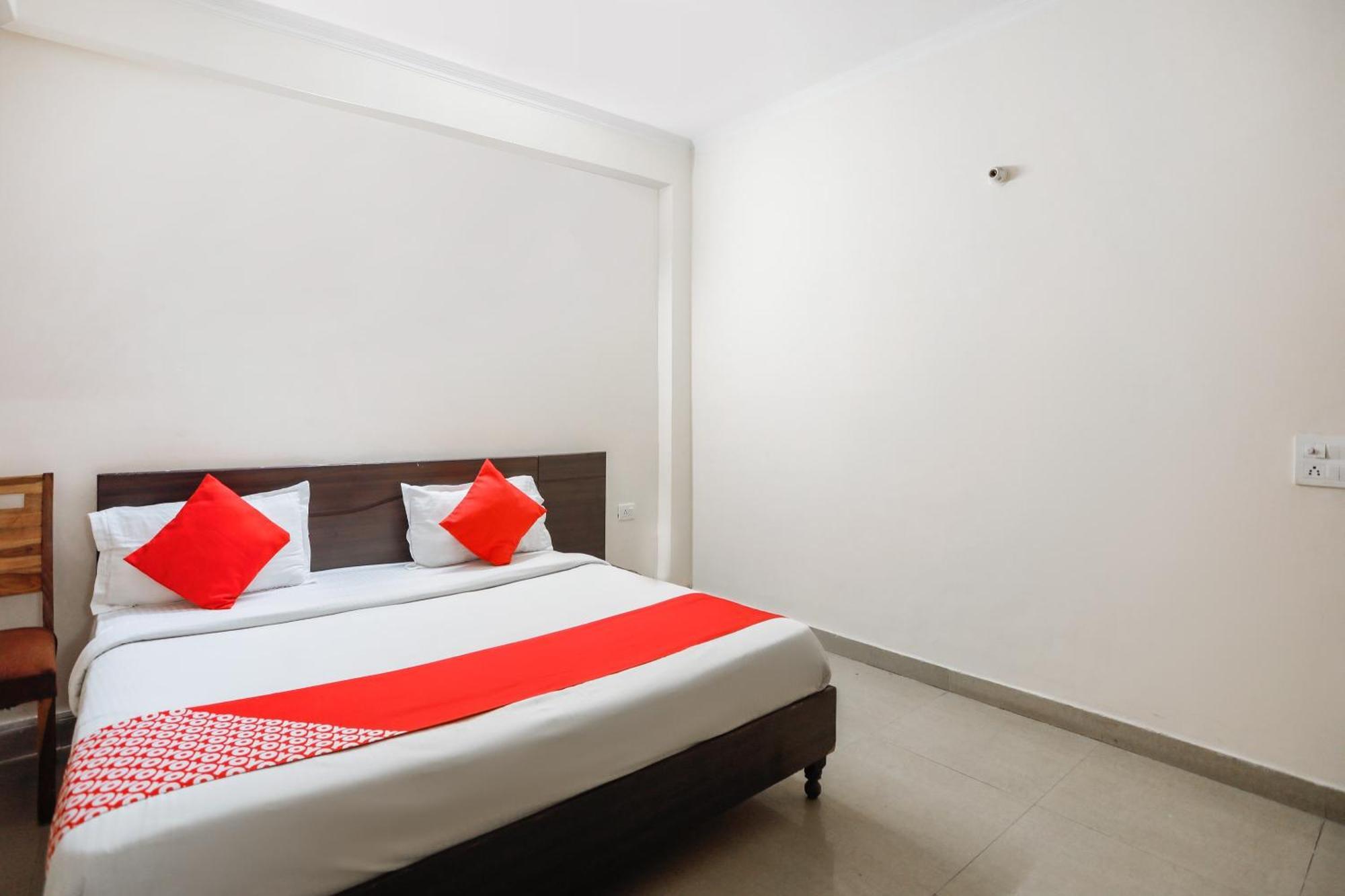 Hotel O Av Residency Near Botanic Garden Of Indian Republic Noida Buitenkant foto