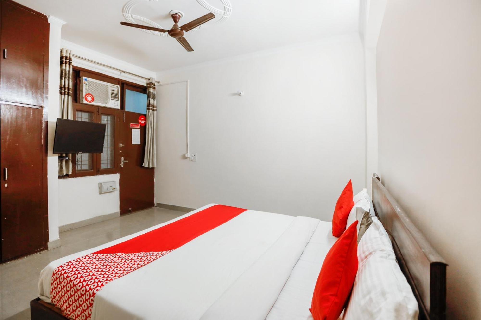 Hotel O Av Residency Near Botanic Garden Of Indian Republic Noida Buitenkant foto